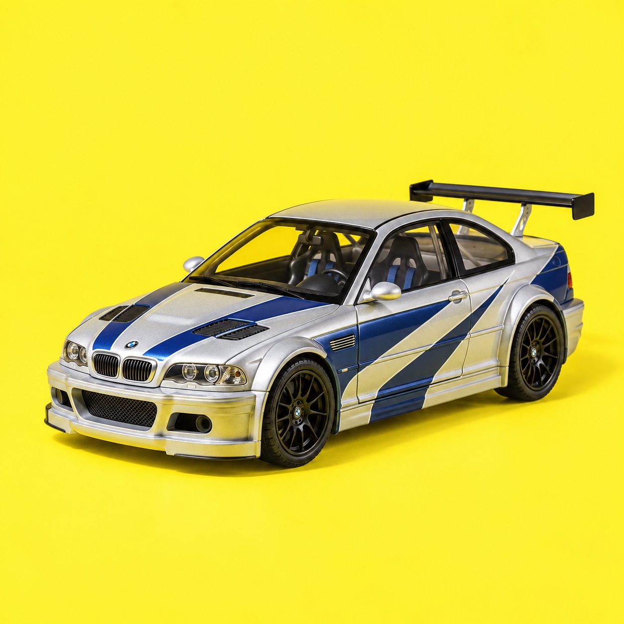 BMW M3 GTR diecast scale model